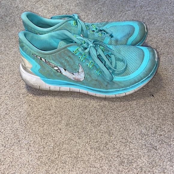 Teal Nike Women’s Free Runs 5.0 - Picture 2 of 16